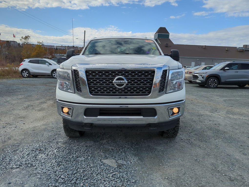 2018  Titan XD SV in Dartmouth, Nova Scotia - 3 - w1024h768px