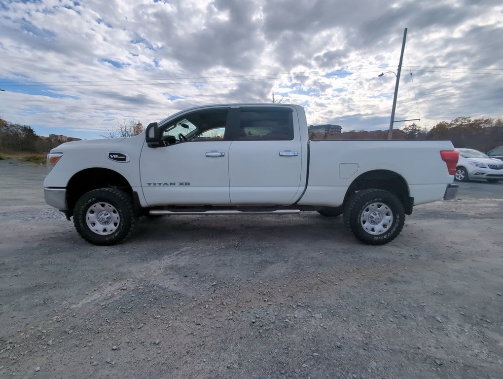 2018  Titan XD SV in Dartmouth, Nova Scotia - 5 - w1024h768px