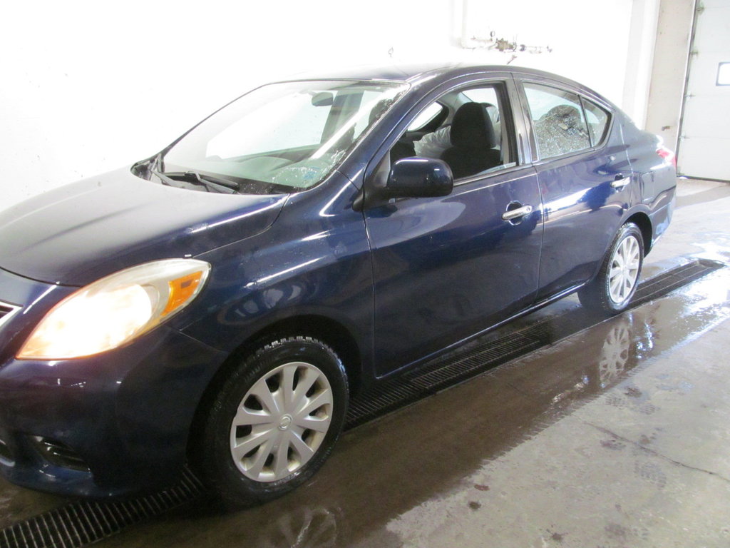 2012 Nissan Versa SV in Dartmouth, Nova Scotia - 2 - w1024h768px