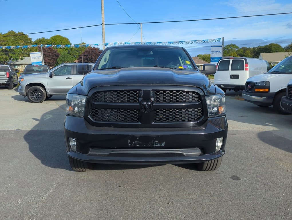 2019  1500 Classic Express Hemi V8 *GM Certified* in Dartmouth, Nova Scotia - 3 - w1024h768px