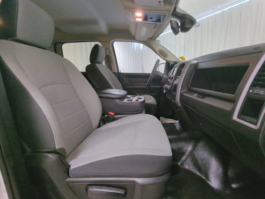 2022 Ram 1500 Classic Tradesman in Dartmouth, Nova Scotia - 23 - w1024h768px