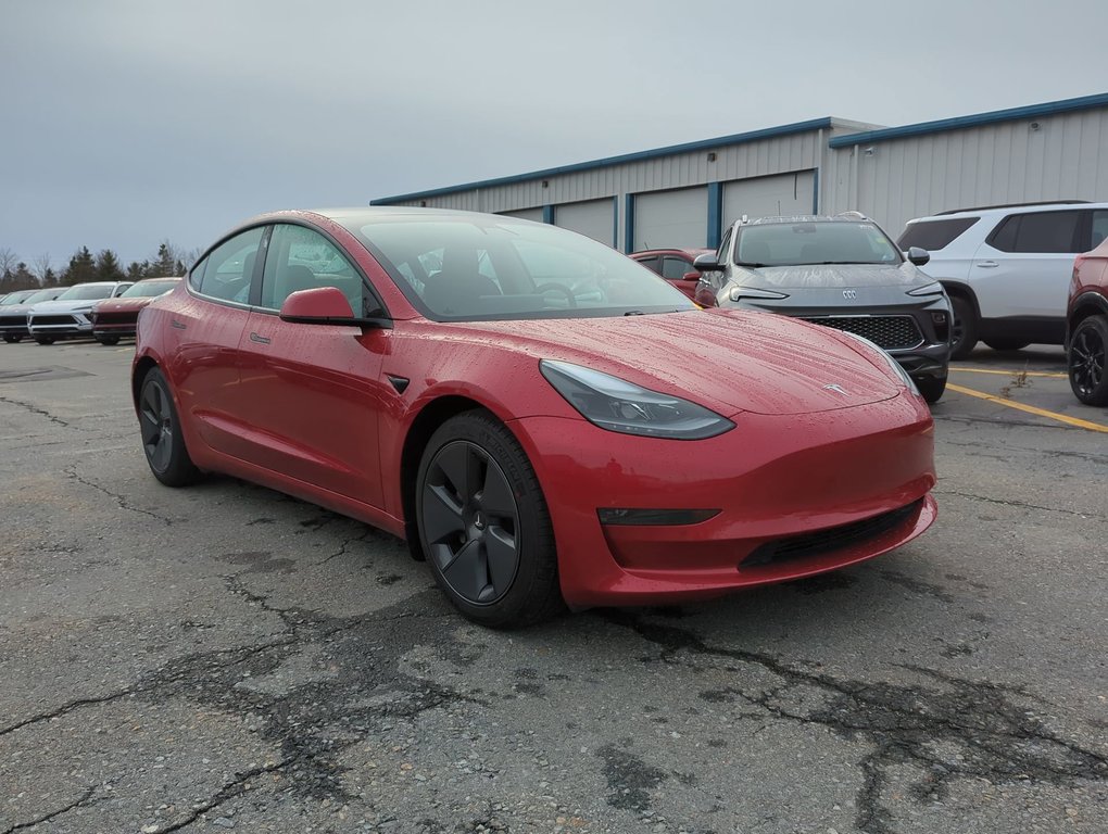 2021 Tesla MODEL 3 Standard Range Plus *GM Certified* in Dartmouth, Nova Scotia - 2 - w1024h768px