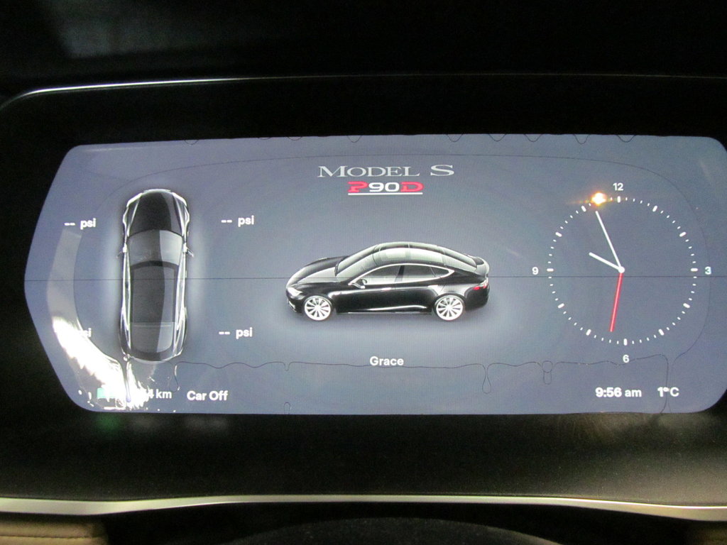 2015 Tesla Model S 85D in Dartmouth, Nova Scotia - 5 - w1024h768px