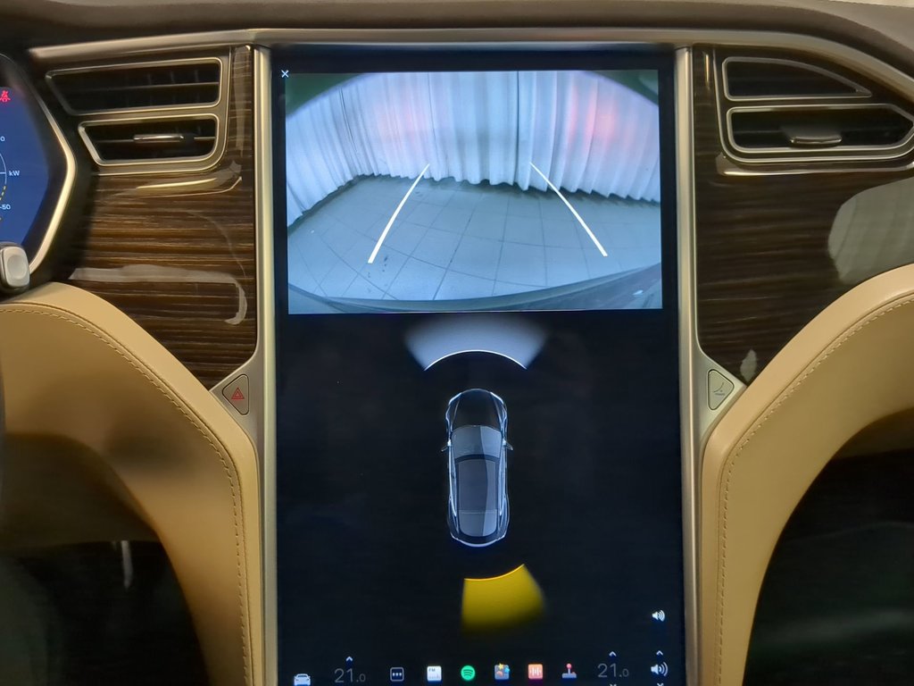 2015 Tesla Model S 85D in Dartmouth, Nova Scotia - 17 - w1024h768px