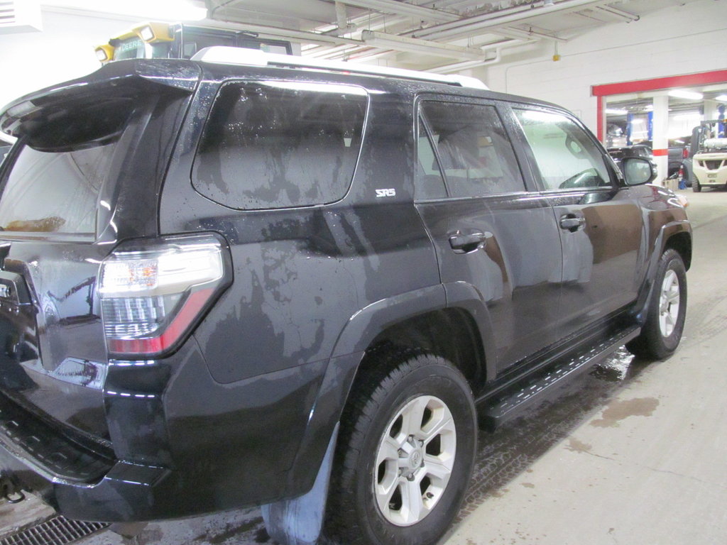 2016 Toyota 4Runner SR5 in Dartmouth, Nova Scotia - 4 - w1024h768px