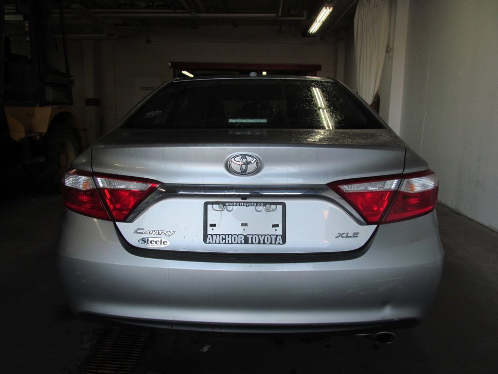 2015 Toyota Camry XLE in Dartmouth, Nova Scotia - 3 - w1024h768px
