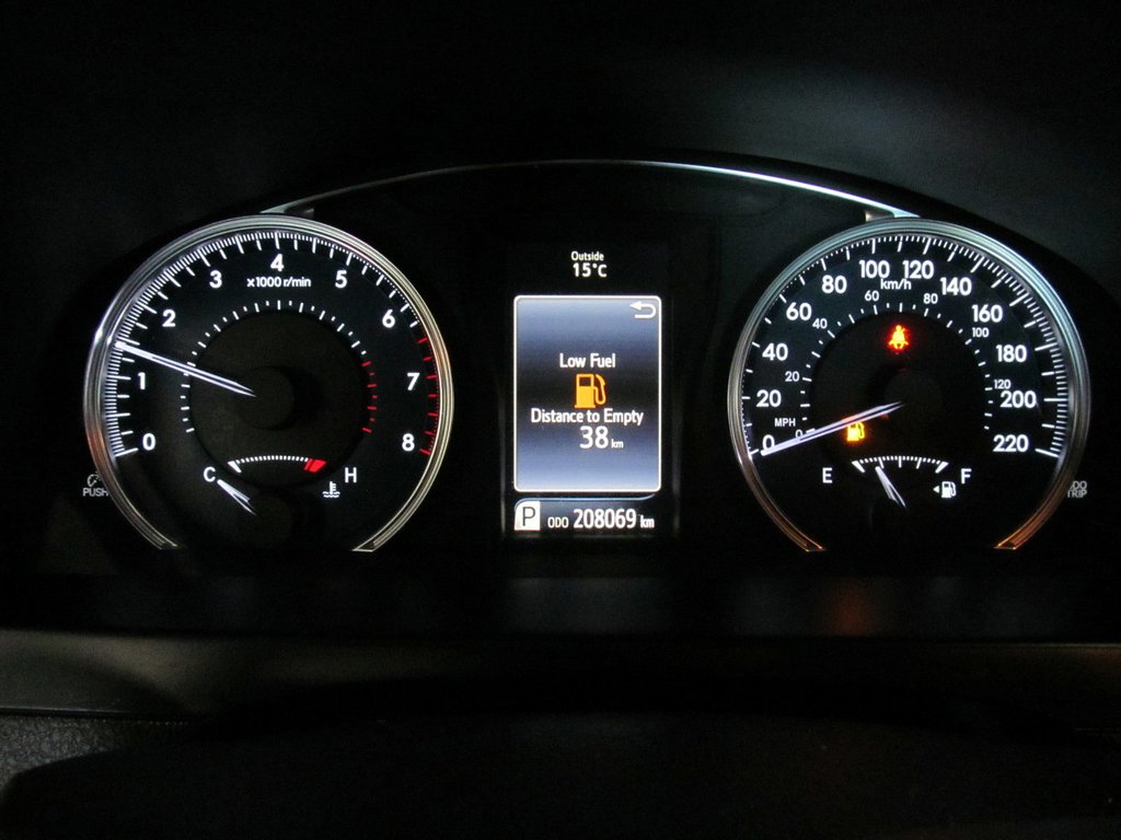 2015 Toyota Camry XLE in Dartmouth, Nova Scotia - 5 - w1024h768px
