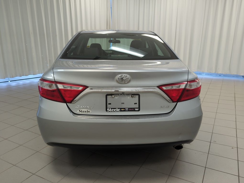 2015 Toyota Camry XLE in Dartmouth, Nova Scotia - 7 - w1024h768px