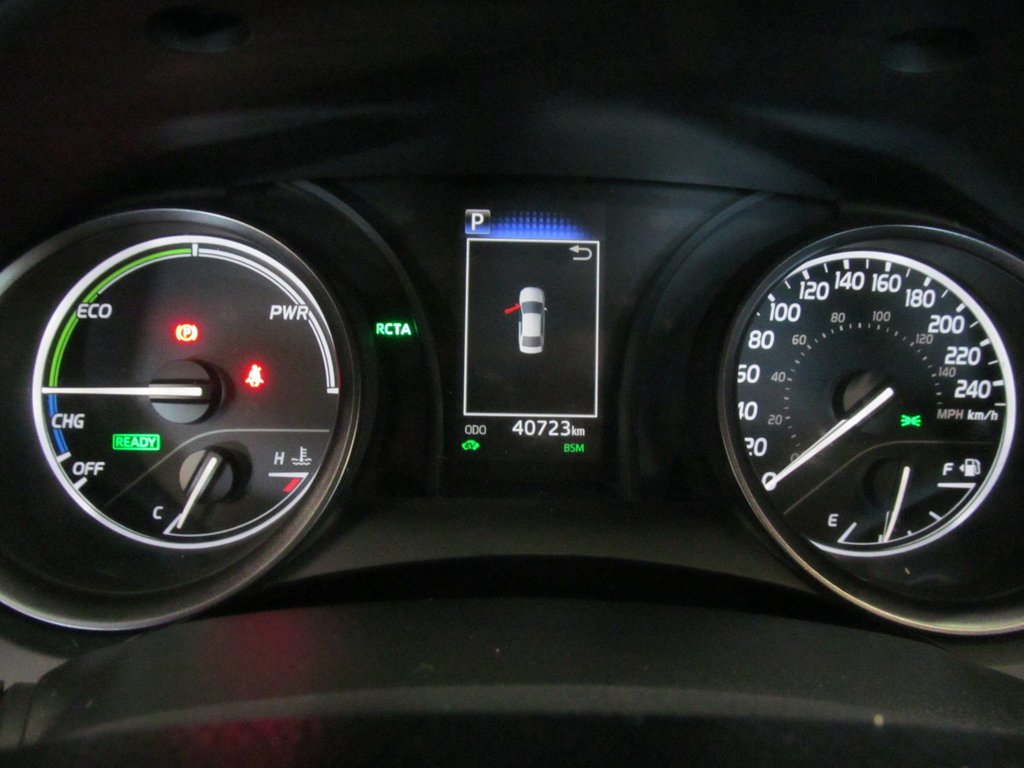 2023 Toyota Camry Hybrid SE in Dartmouth, Nova Scotia - 5 - w1024h768px