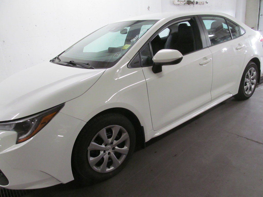 2021 Toyota Corolla LE in Dartmouth, Nova Scotia - 2 - w1024h768px