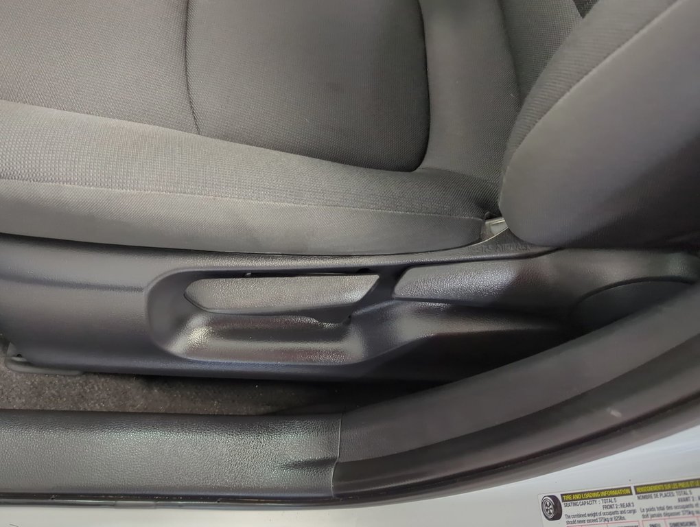 2022 Toyota Corolla LE Sunroof Alloys *GM Certified* in Dartmouth, Nova Scotia - 12 - w1024h768px