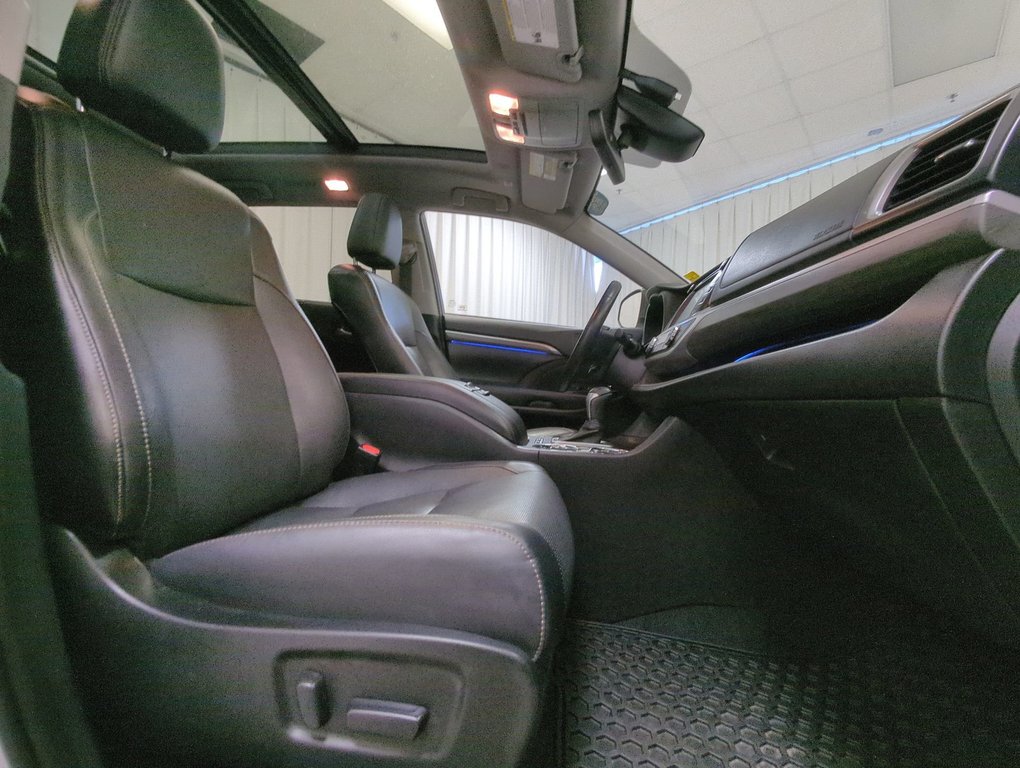 2019 Toyota Highlander Limited in Dartmouth, Nova Scotia - 26 - w1024h768px