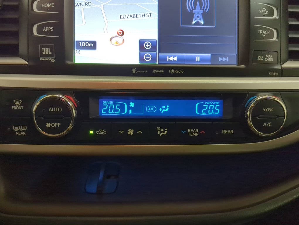 2019 Toyota Highlander Limited in Dartmouth, Nova Scotia - 19 - w1024h768px