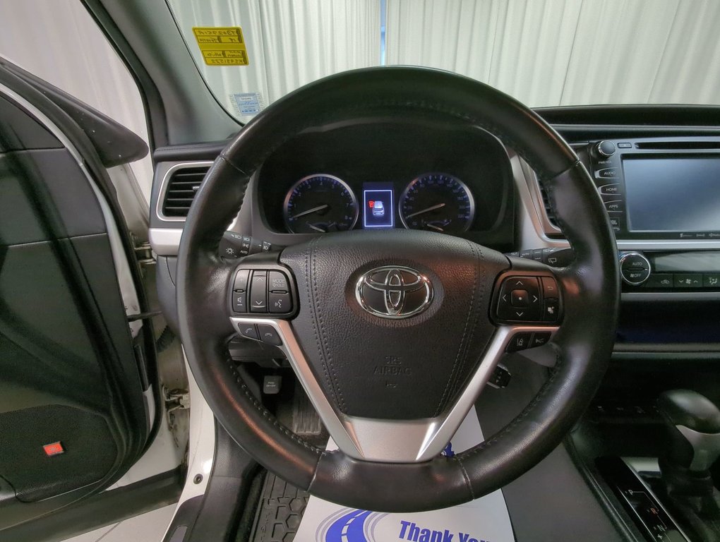 2019 Toyota Highlander Limited in Dartmouth, Nova Scotia - 14 - w1024h768px