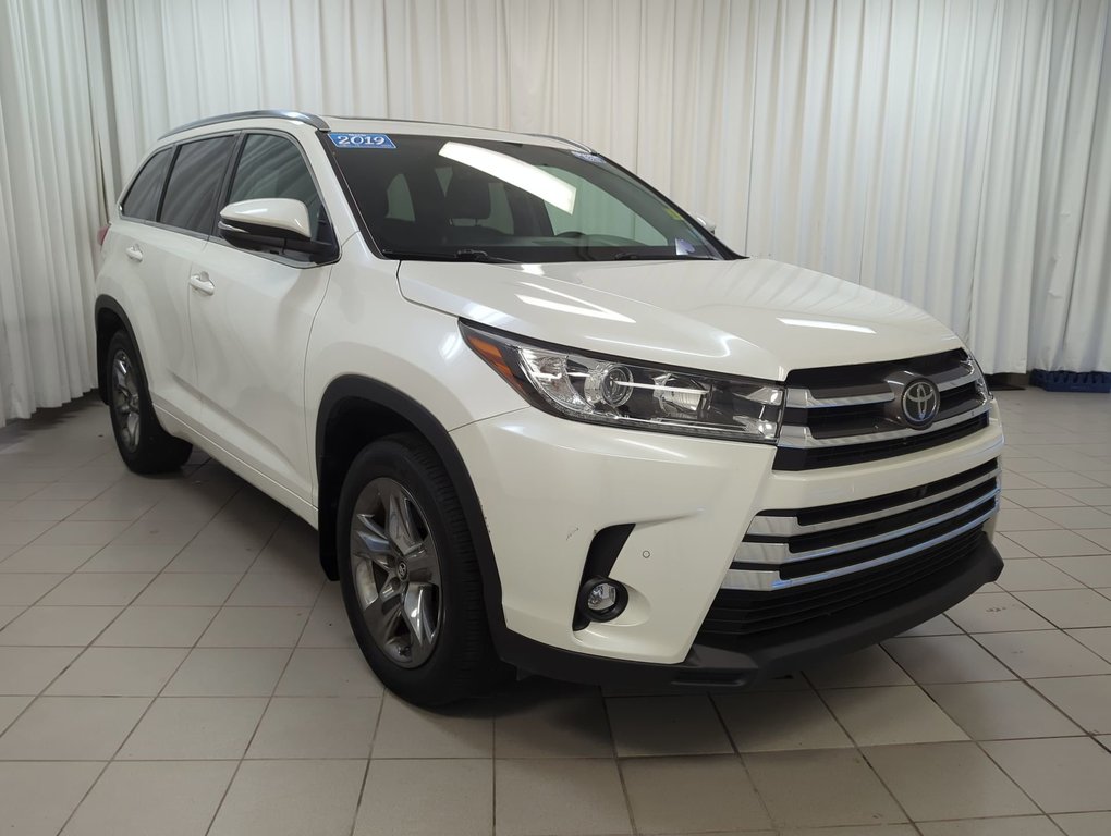 2019 Toyota Highlander Limited in Dartmouth, Nova Scotia - 2 - w1024h768px