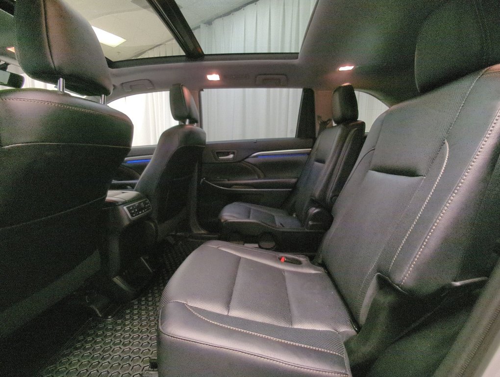 2019 Toyota Highlander Limited in Dartmouth, Nova Scotia - 23 - w1024h768px