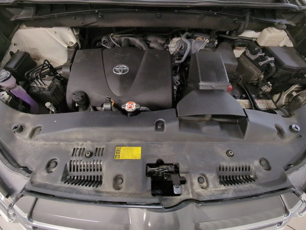 2019 Toyota Highlander Limited in Dartmouth, Nova Scotia - 27 - w1024h768px