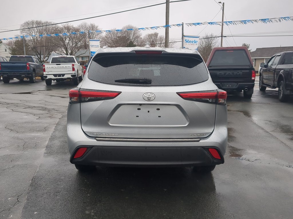 2021 Toyota Highlander XLE in Dartmouth, Nova Scotia - 7 - w1024h768px