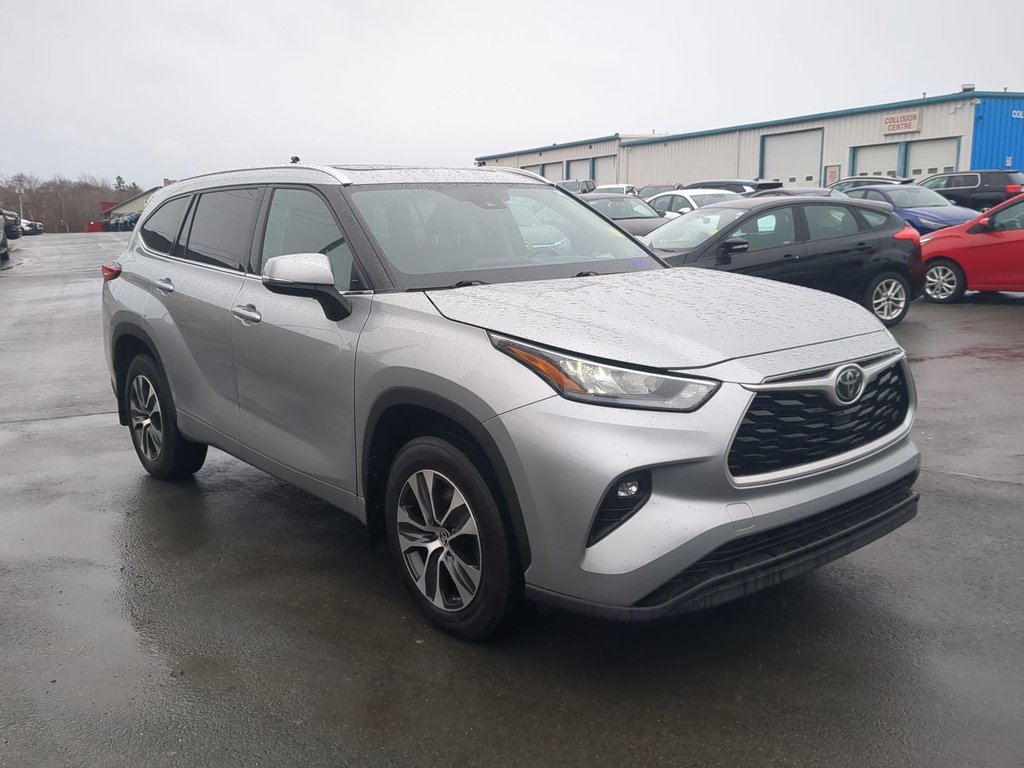 2021 Toyota Highlander XLE in Dartmouth, Nova Scotia - 2 - w1024h768px