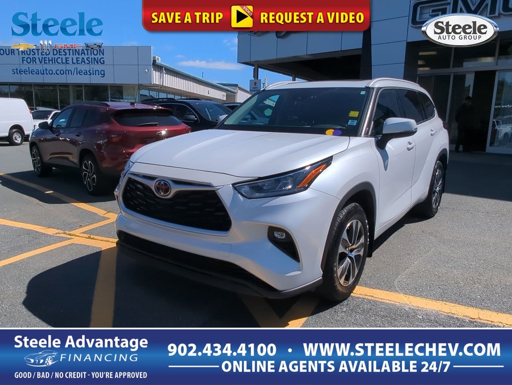 2022  Highlander XLE Sunroof 7 Seater *GM Certified* in Dartmouth, Nova Scotia - 1 - w1024h768px