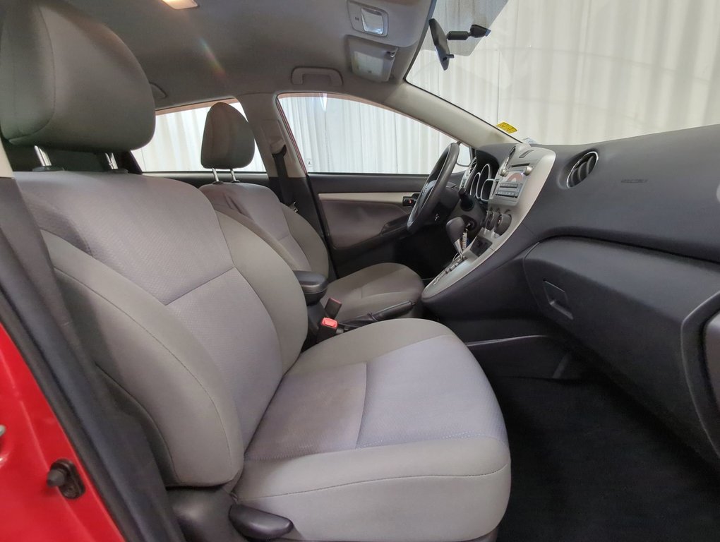 2012 Toyota Matrix BASE in Dartmouth, Nova Scotia - 23 - w1024h768px