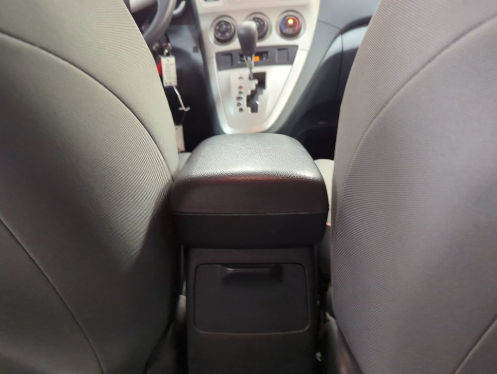 2012 Toyota Matrix BASE in Dartmouth, Nova Scotia - 19 - w1024h768px