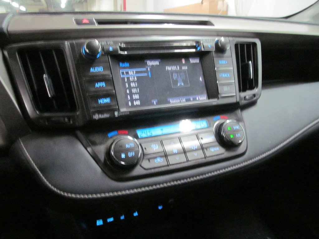 2015 Toyota RAV4 XLE in Dartmouth, Nova Scotia - 6 - w1024h768px