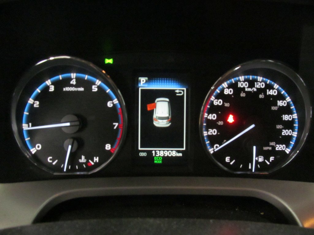 2018 Toyota RAV4 LE in Dartmouth, Nova Scotia - 5 - w1024h768px