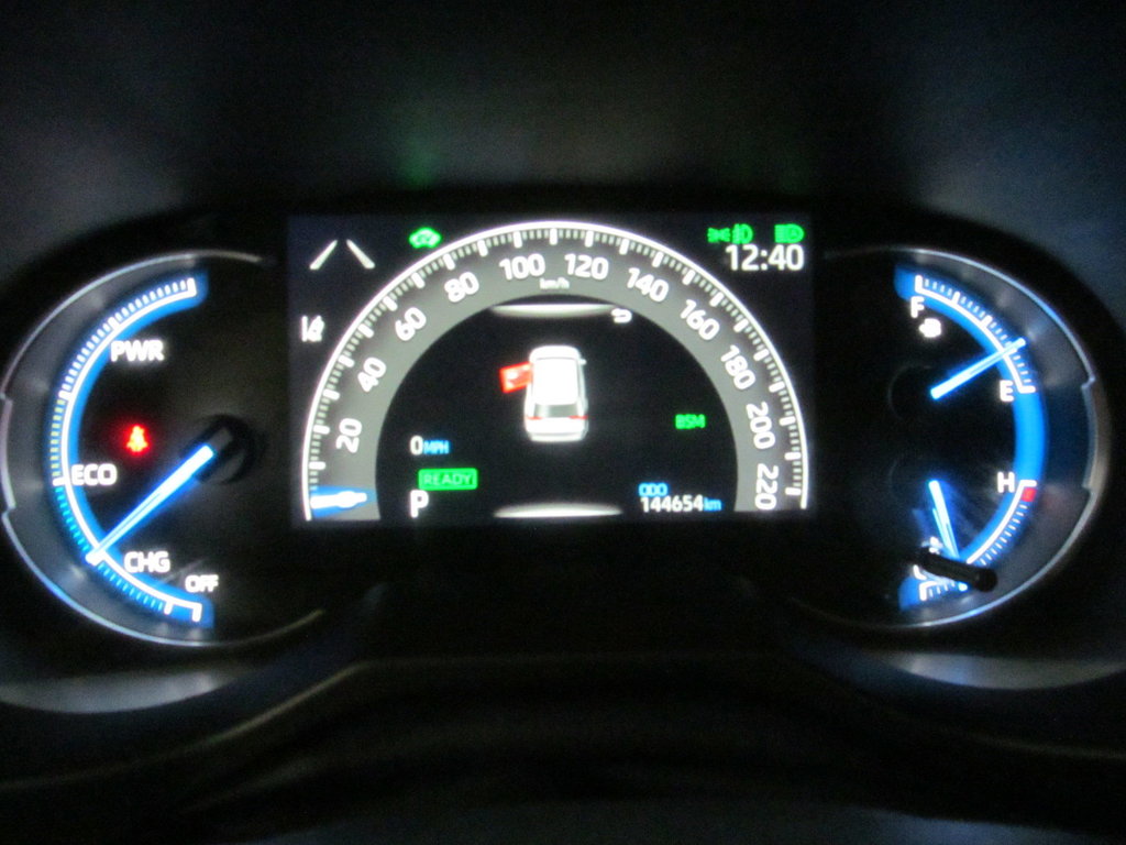 2019 Toyota RAV4 Hybrid Limited in Dartmouth, Nova Scotia - 5 - w1024h768px
