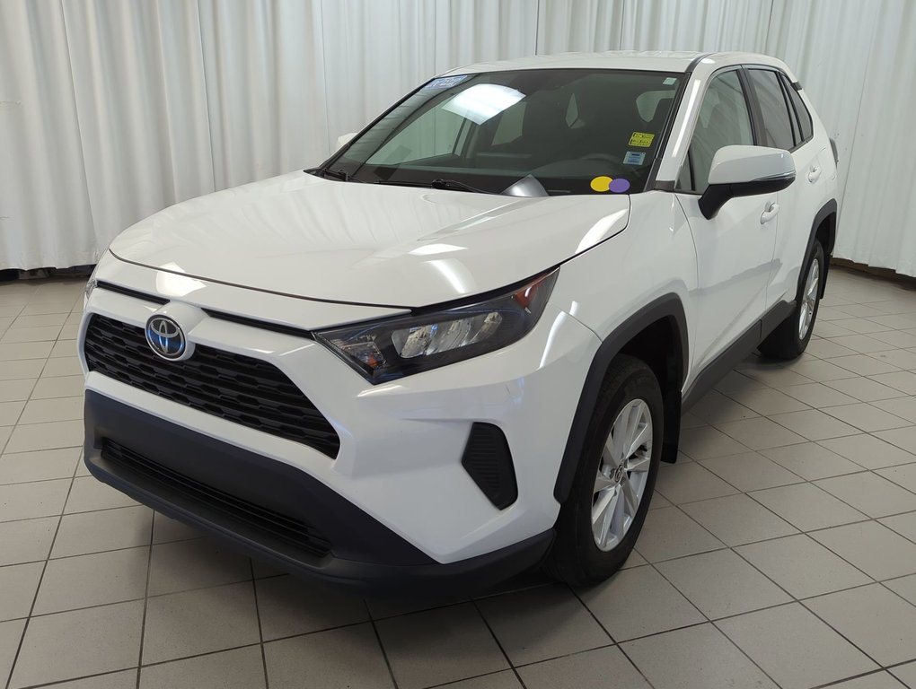 2022 Toyota RAV4 LE in Dartmouth, Nova Scotia - 4 - w1024h768px