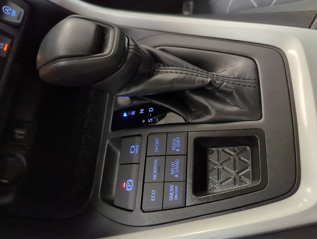 2024 Toyota RAV4 XLE in Dartmouth, Nova Scotia - 20 - w1024h768px