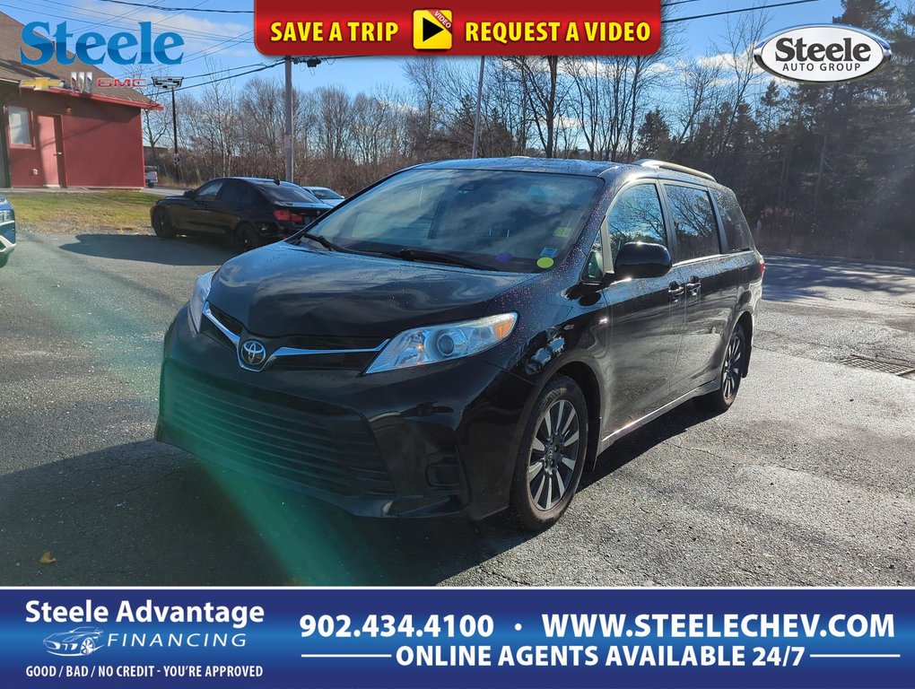 2019 Toyota Sienna LE AWD *GM Certified* in Dartmouth, Nova Scotia - 1 - w1024h768px