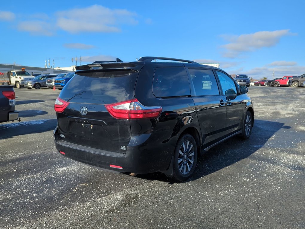 2019 Toyota Sienna LE AWD *GM Certified* in Dartmouth, Nova Scotia - 8 - w1024h768px