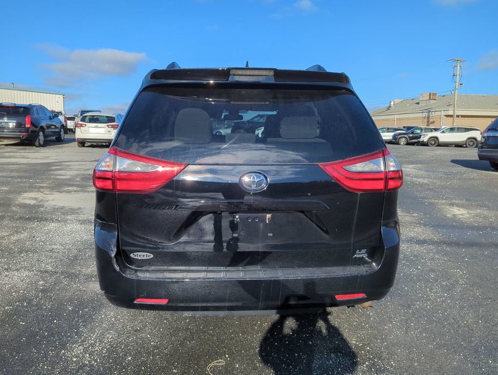 2019 Toyota Sienna LE AWD *GM Certified* in Dartmouth, Nova Scotia - 7 - w1024h768px