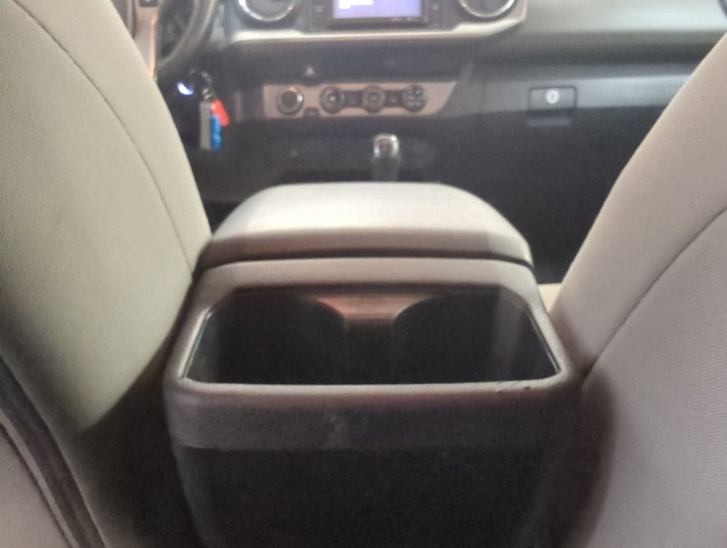 2016 Toyota Tacoma SR5 in Dartmouth, Nova Scotia - 20 - w1024h768px