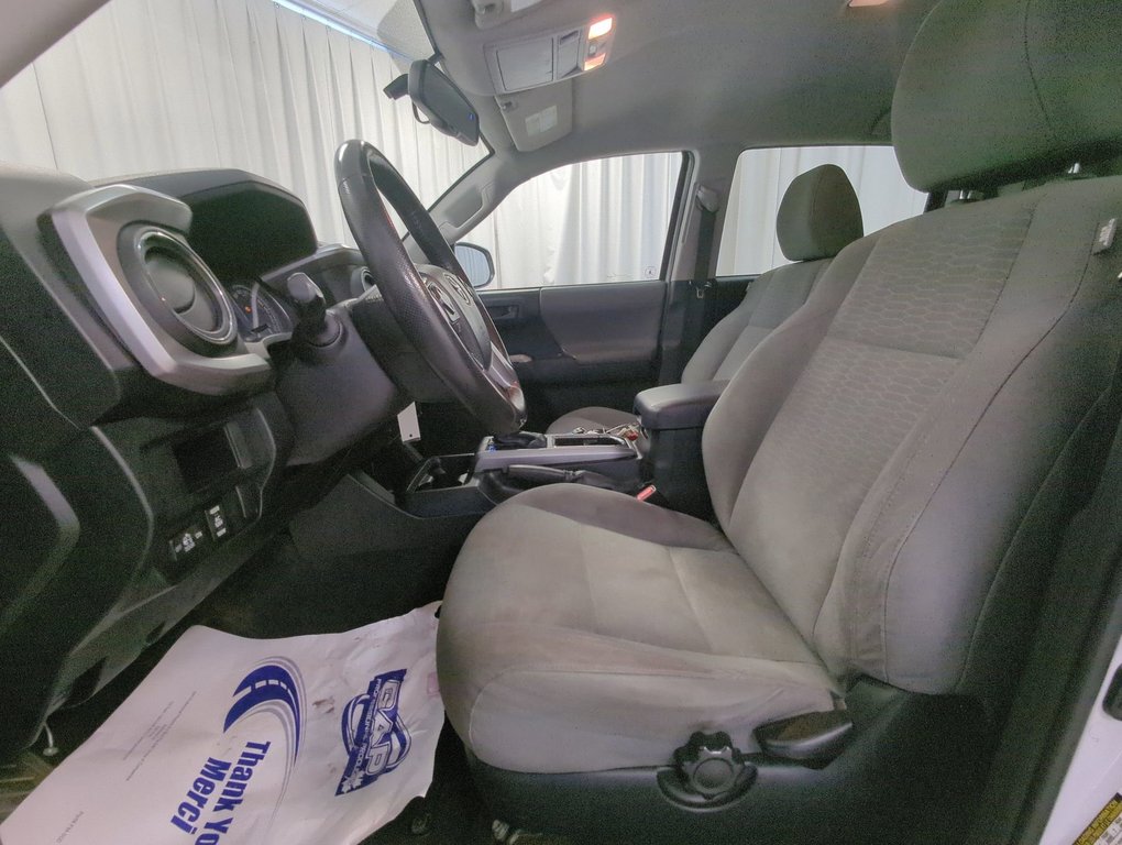 2016 Toyota Tacoma SR5 in Dartmouth, Nova Scotia - 11 - w1024h768px
