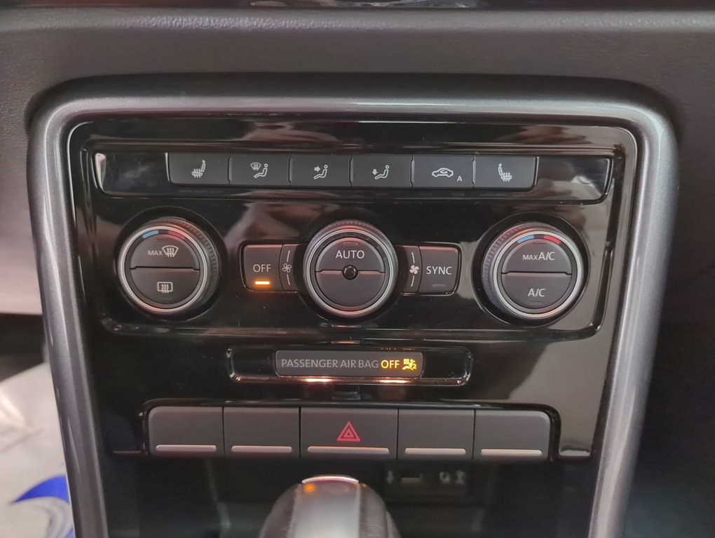 2017 Volkswagen Beetle Coupe Trendline in Dartmouth, Nova Scotia - 18 - w1024h768px