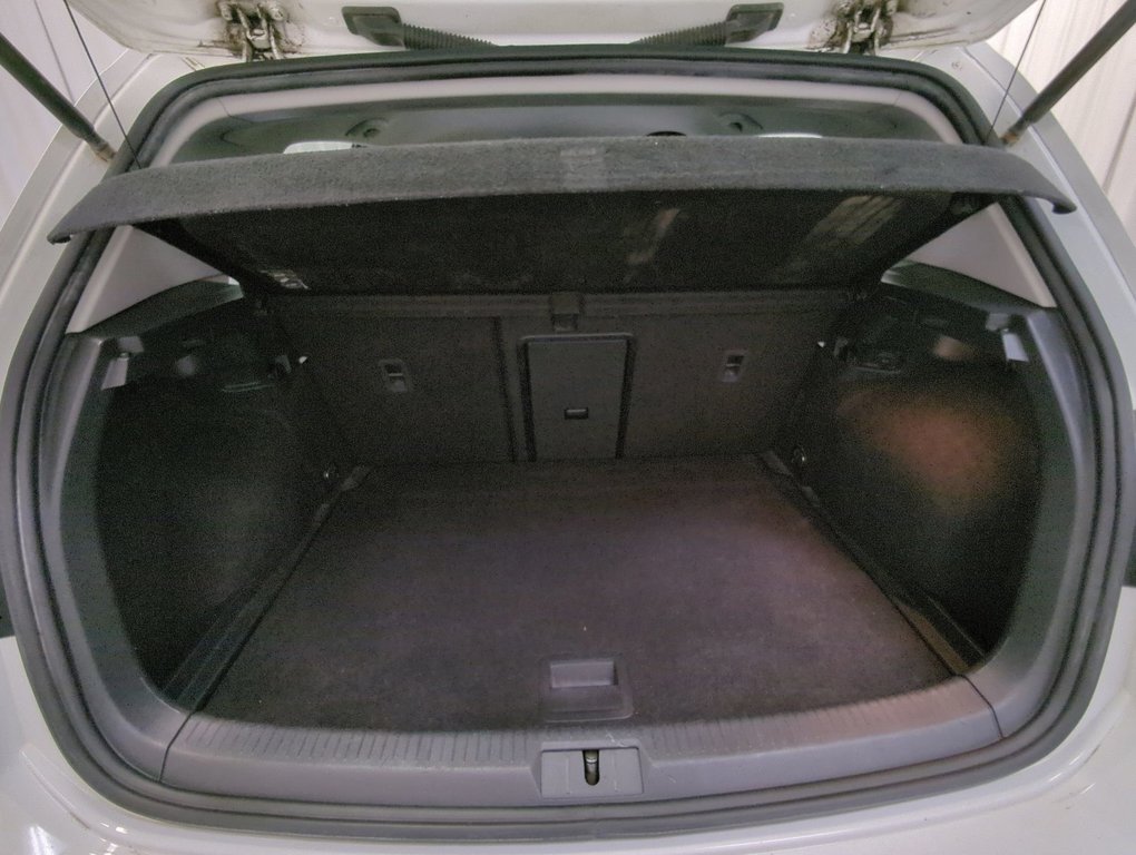 2016 Volkswagen Golf Comfortline in Dartmouth, Nova Scotia - 23 - w1024h768px