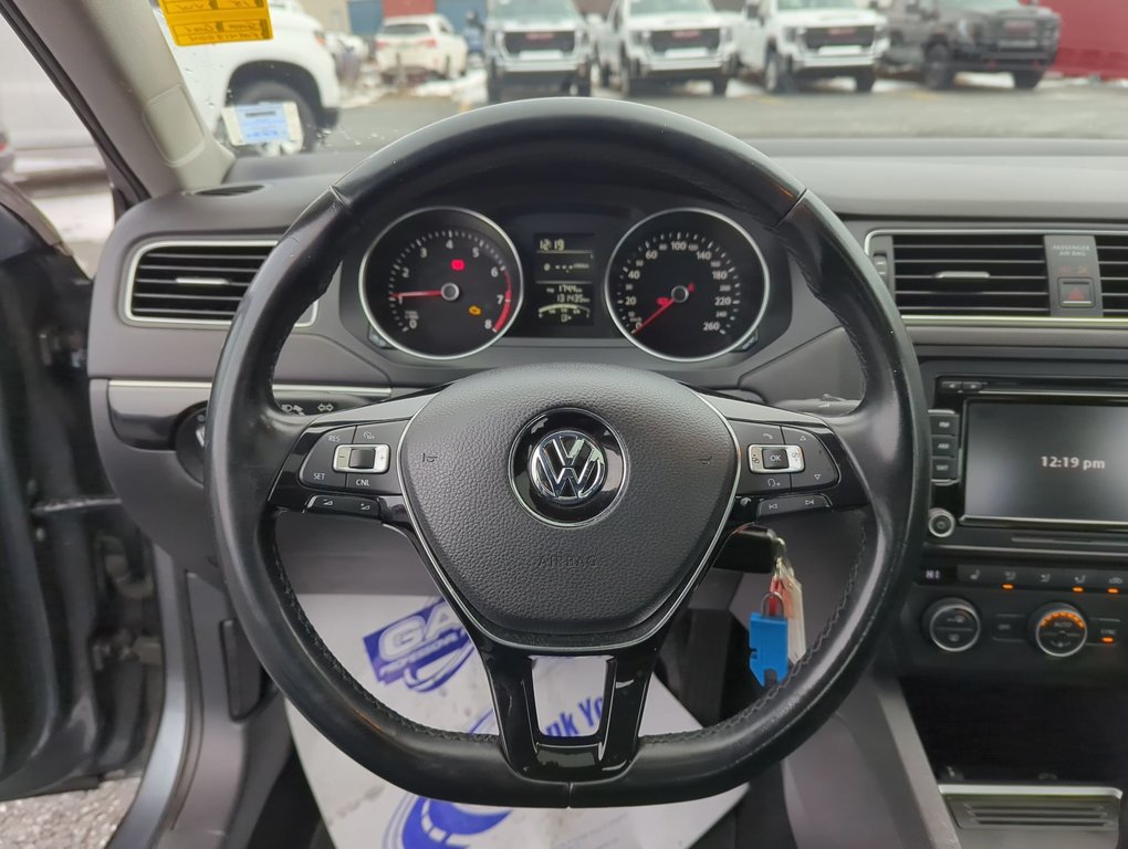 2015 Volkswagen Jetta Sedan Comfortline in Dartmouth, Nova Scotia - 14 - w1024h768px