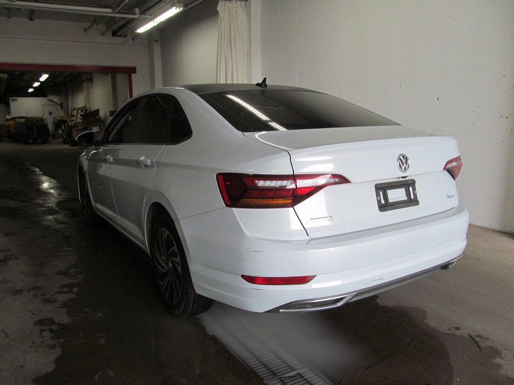 2019  Jetta Execline in Dartmouth, Nova Scotia - 2 - w1024h768px