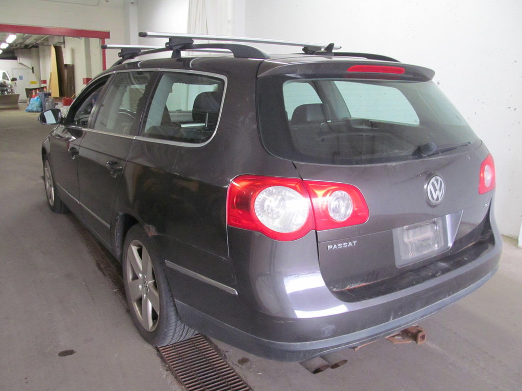 2010  Passat Wagon Trendline in Dartmouth, Nova Scotia - 2 - w1024h768px