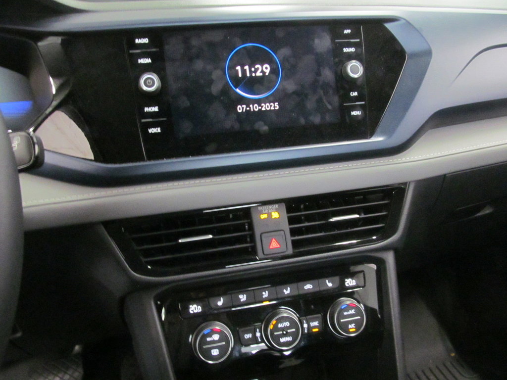 2024 Volkswagen Taos Comfortline in Dartmouth, Nova Scotia - 6 - w1024h768px