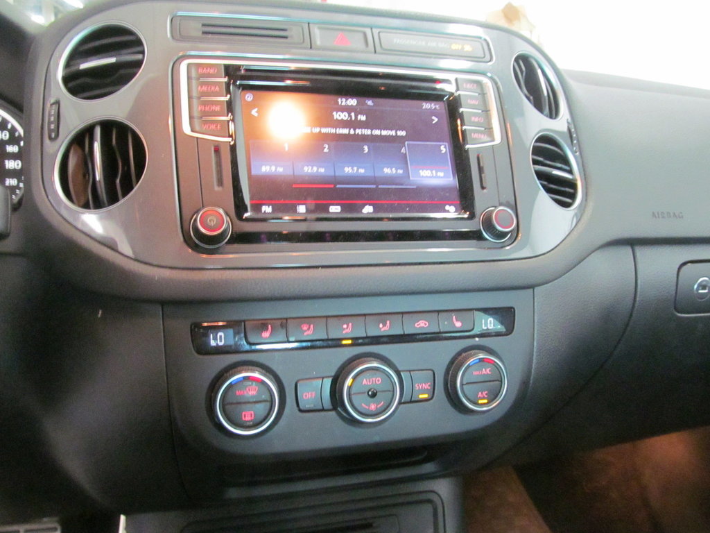 2016 Volkswagen Tiguan Comfortline in Dartmouth, Nova Scotia - 6 - w1024h768px
