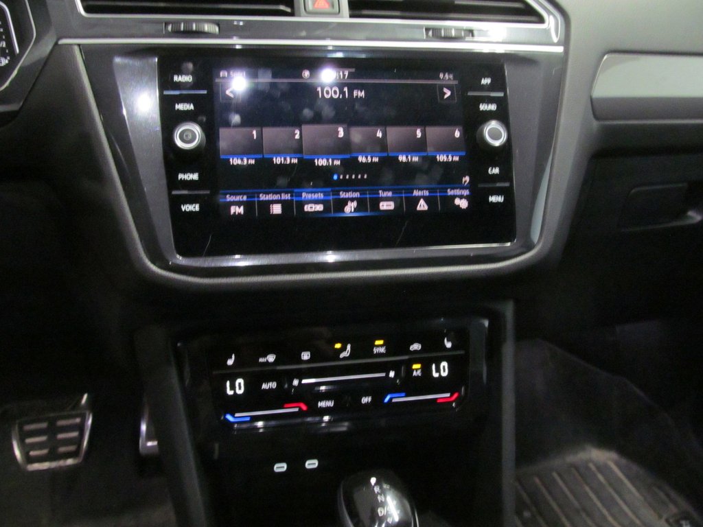 2023 Volkswagen Tiguan Comfortline R-Line Black Edition in Dartmouth, Nova Scotia - 6 - w1024h768px