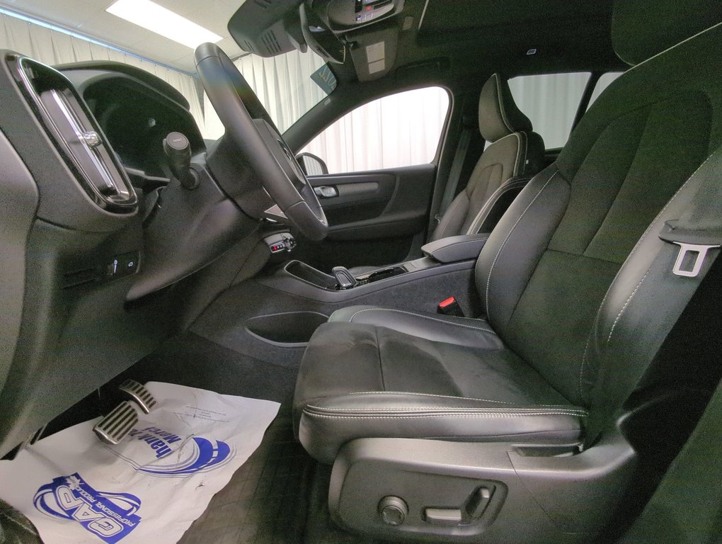 2022 Volvo XC40 Recharge Pure Electric Plus in Dartmouth, Nova Scotia - 11 - w1024h768px