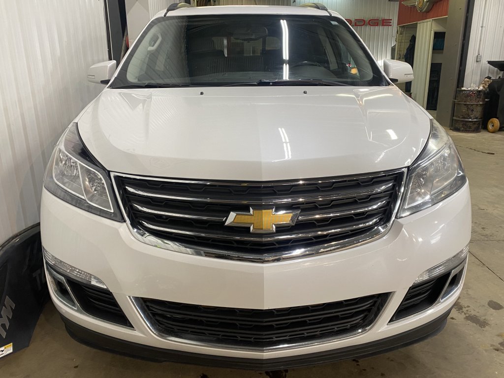 2017 Chevrolet Traverse LT in Barrhead, Alberta - 8 - w1024h768px