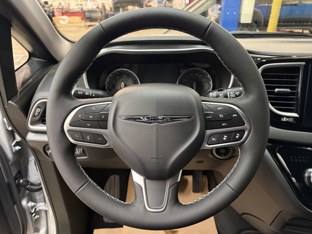 2026 Chrysler Grand Caravan SXT in Barrhead, Alberta - 13 - w1024h768px