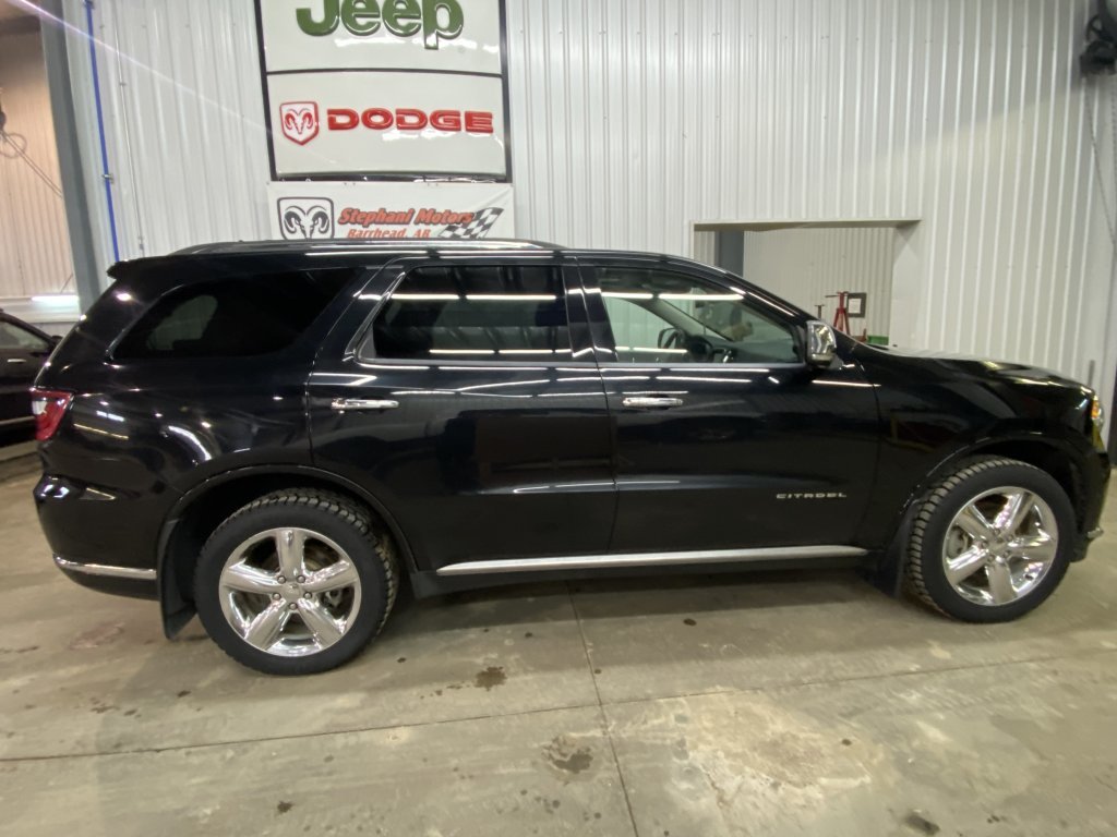 2019 Dodge Durango Citadel in Barrhead, Alberta - 2 - w1024h768px
