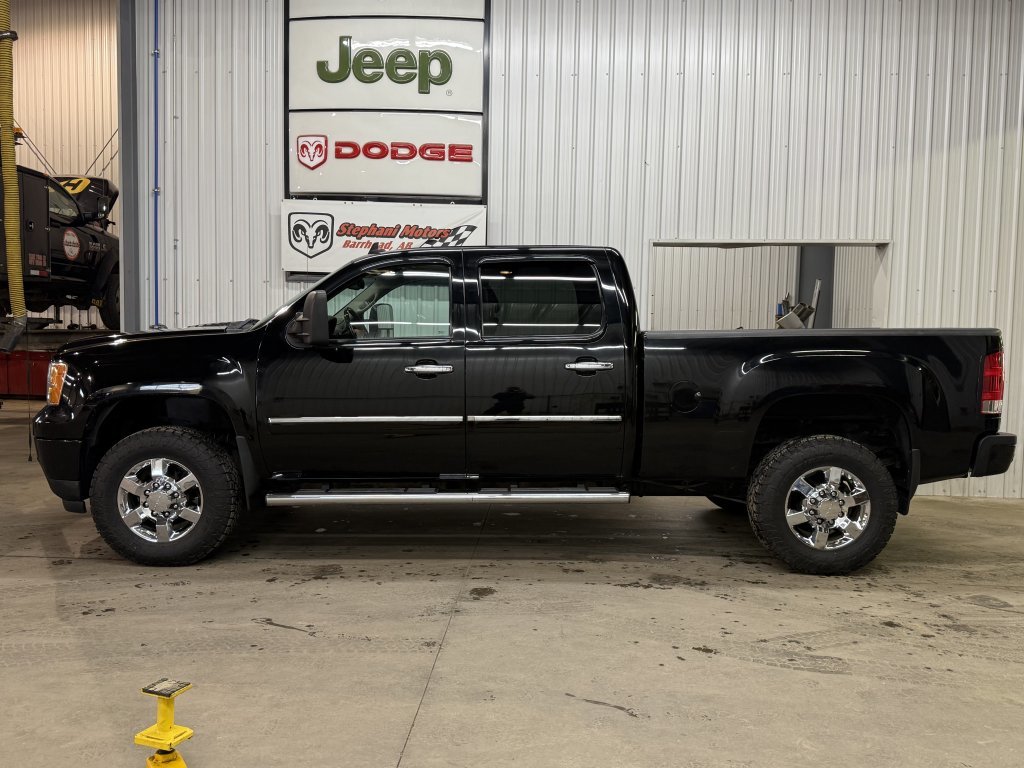 2014 GMC Sierra 3500HD Denali in Barrhead, Alberta - 8 - w1024h768px