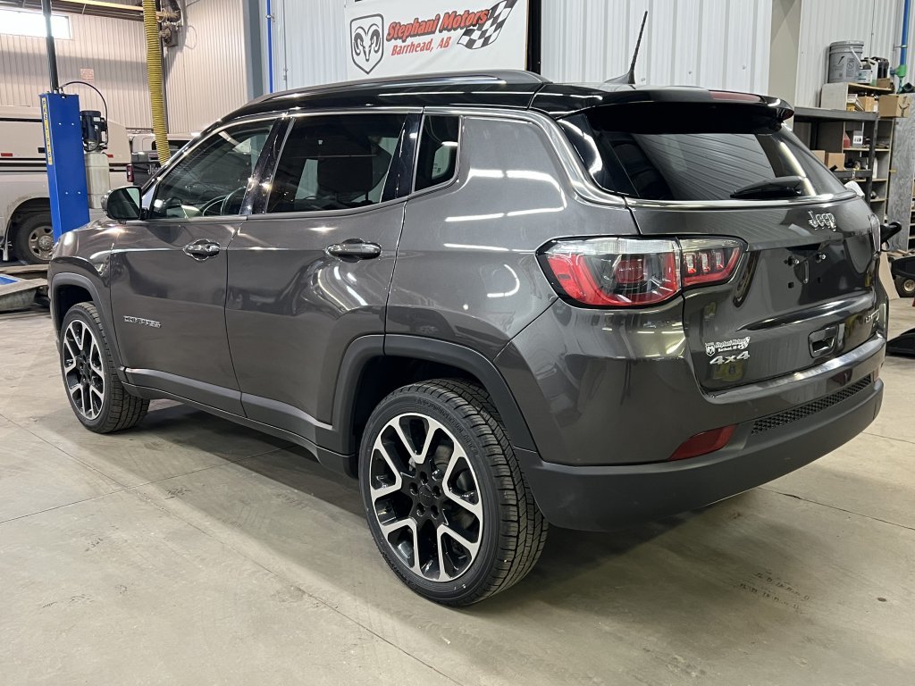 2019 Jeep Compass Limited in Barrhead, Alberta - 5 - w1024h768px